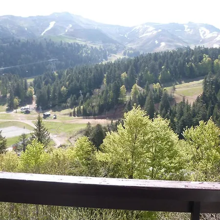 Charmant Studio-cabine Avec Balcon, Proche Pistes Et Commerces, Parking Collectif, Ideal Pour 4 Pers. - Fr-1-787-5 *